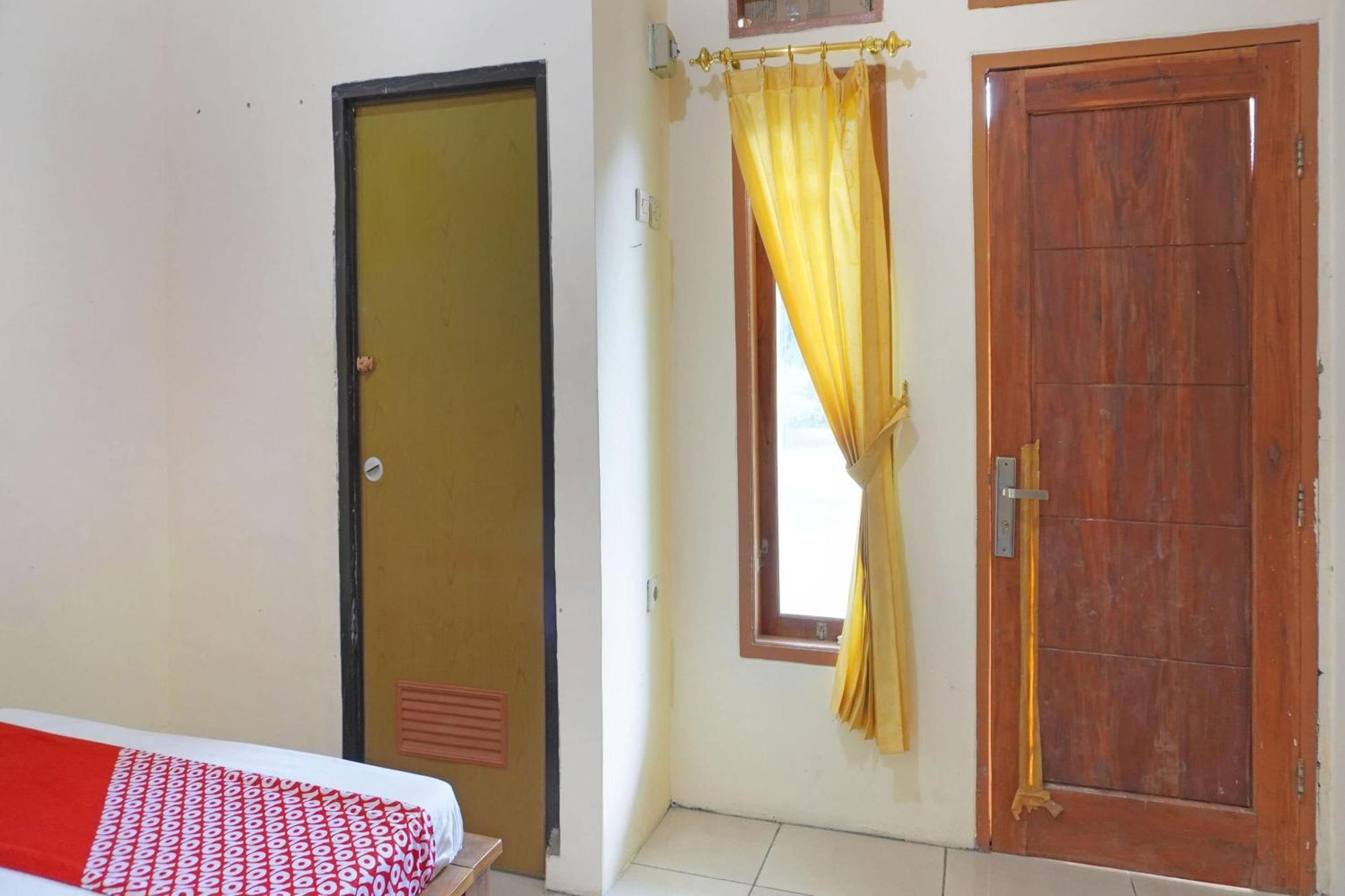 Oyo 91762 Green Home Stay Syariah بورواكارتا المظهر الخارجي الصورة